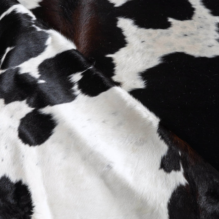 Black and White Cowhide Rug Size 7'8" L x 7'8" W 6545