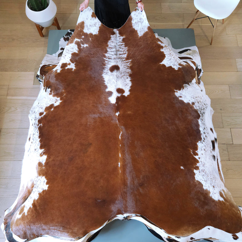 Brown and White Cowhide Rug Size 7'6" L x 6'9" W 8149