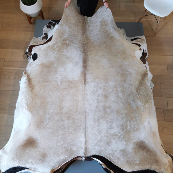 Brazilian Champagne Cowhide Rug Size 7'9" L x 7'8" W 8178