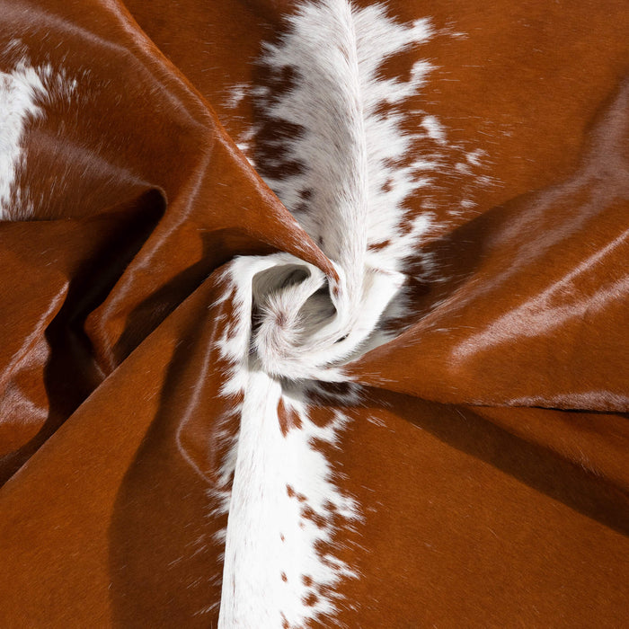 Brazilian Hereford Cowhide Rug Size 7'7" L x 6'0" W 8320