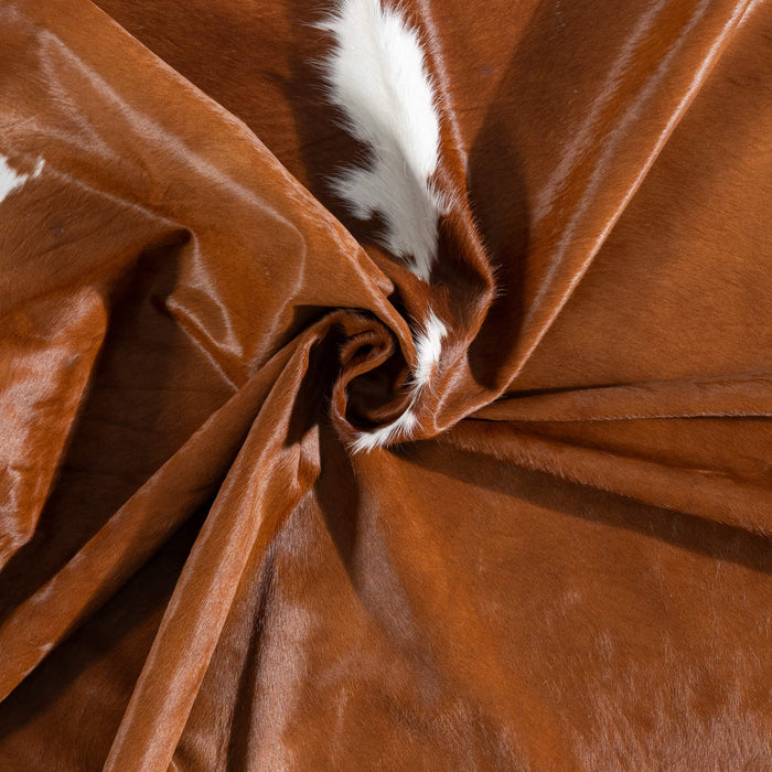Brazilian Hereford Cowhide Rug Size 7'0" L x 6'1" W 8376