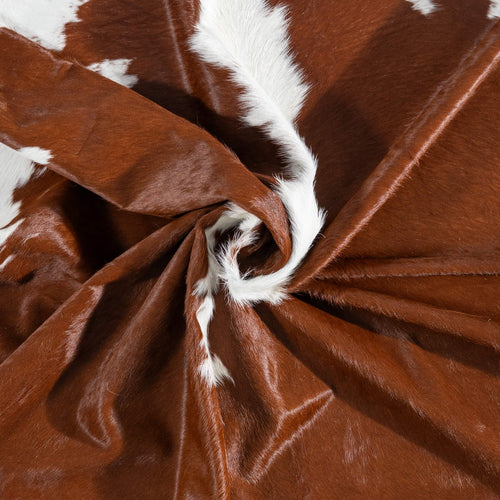 Brazilian Hereford Cowhide Rug Size 7'5" L x 6'" W 8396