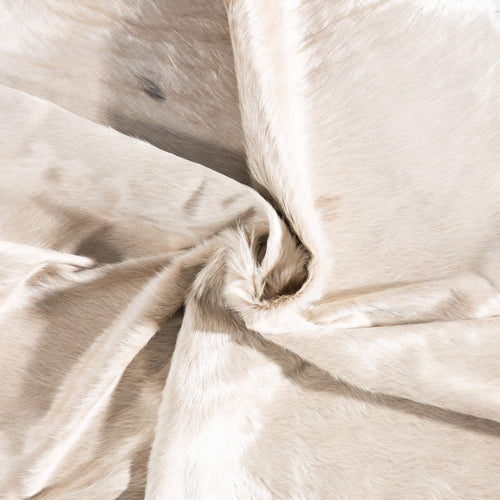 Brazilian Champagne Cowhide Rug Size 7'9" L x 7'0" W 8695