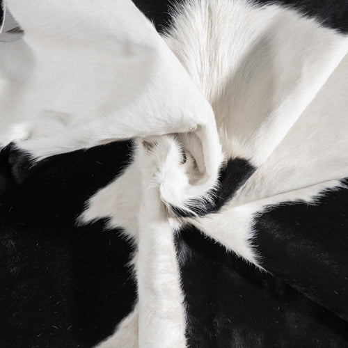 Black and White Cowhide Rug Size 7'6" L x 6'5" W 9442