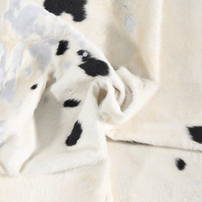 Vintage Black and White Cowhide Rug Size 7'6" L x 6'4" W 9706