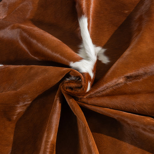 Brown and White Cowhide Rug Size 8'1" L x 6'8" W 6409