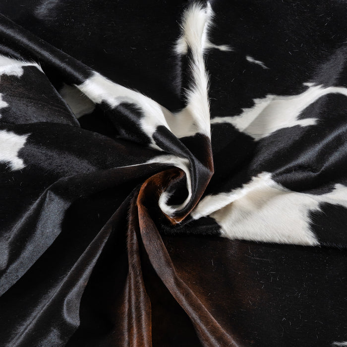 Chocolate and White Cowhide Rug Size 8'10" L x 7'7" W 6218