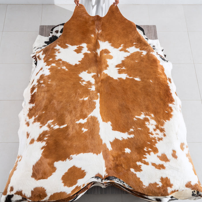 Brown and White Cowhide Rug Size 8'0" L x 7'10" W 6425