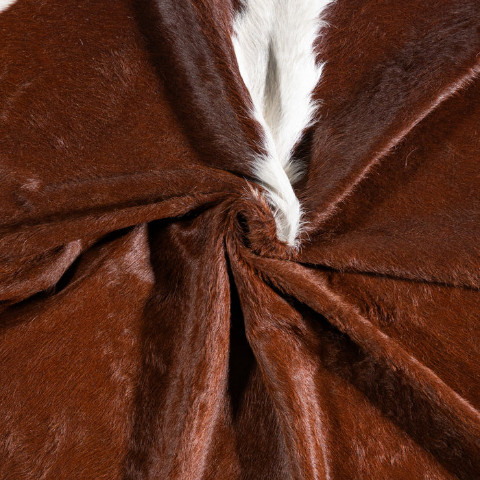 Brazilian Hereford Cowhide Rug Size 6'8" L x 6'7" W 5377