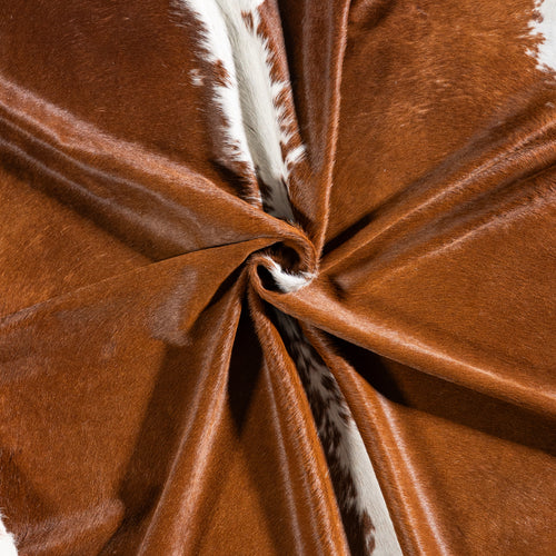 Brazilian Hereford Cowhide Rug Size 6'11" L x 6'6" W 5380