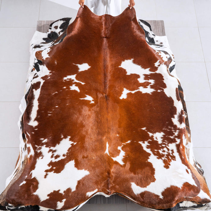 Brown and White Cowhide Rug Size 7'5" L x 6'4" W 6449