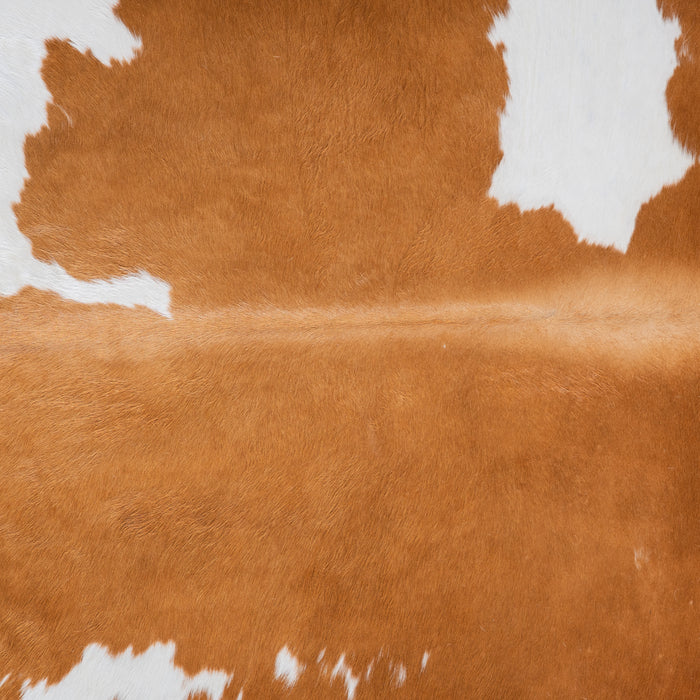 Brown and White Cowhide Rug Size 7'11" L x 7'3" W 5451