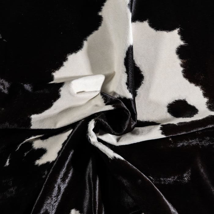 Brazilian Black and White Cowhide Rug Size 7'7" L x 6'4" W 3658