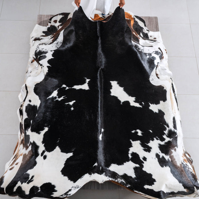 Black and White Cowhide Rug Size 7'6" L x 6'10" W 6455