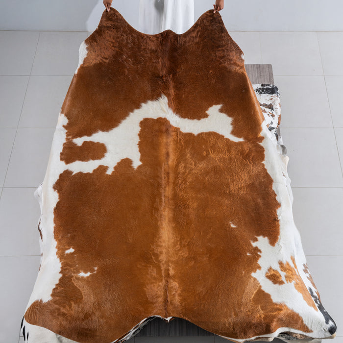 Brown and White Cowhide Rug Size 8'1" L x 7'0" W 5458
