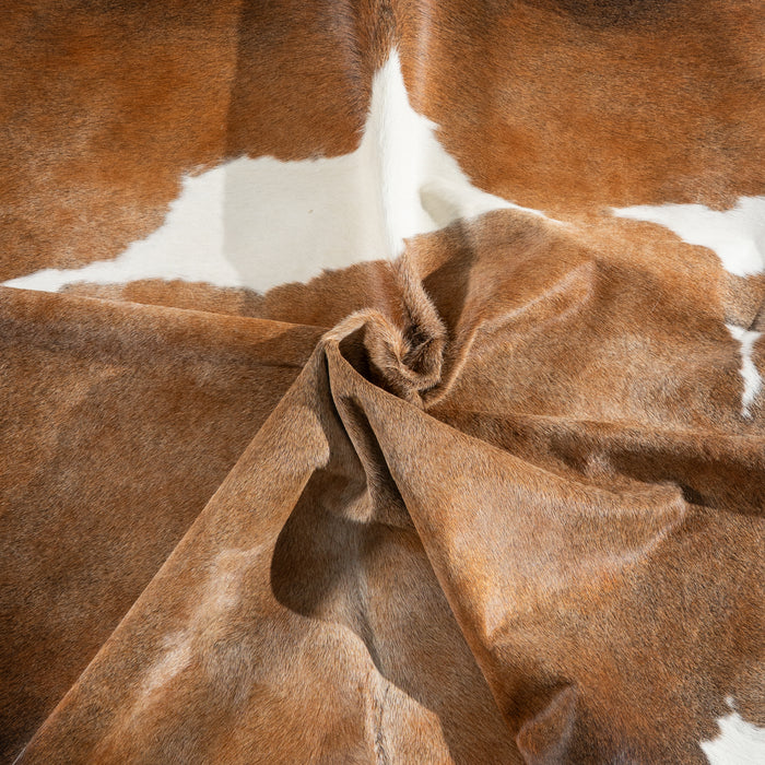 Chocolate and White Cowhide Rug Size 7'8" L x 6'11" W 5473