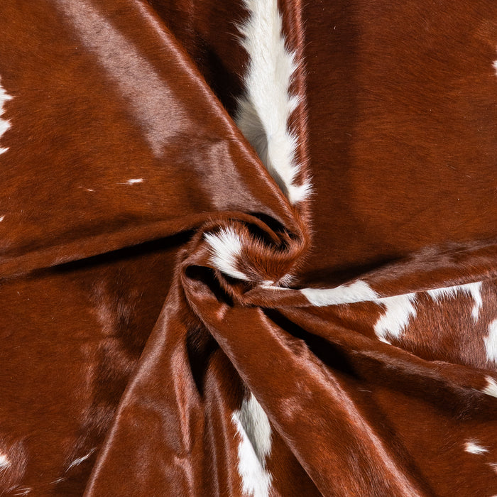 Brazilian Hereford Cowhide Rug Size 7'6" L x 6'8" W 4980