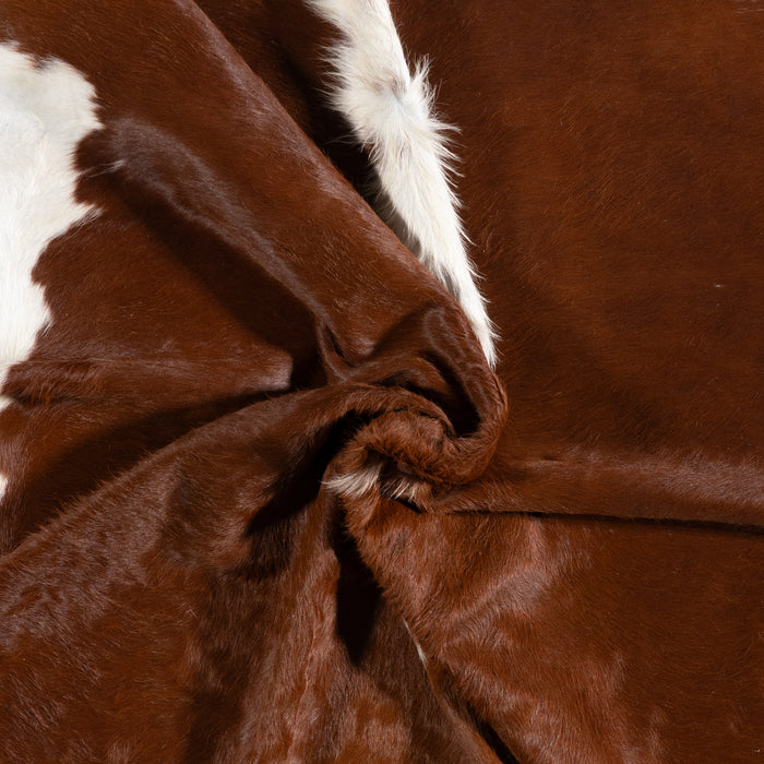 Brazilian Hereford Cowhide Rug Size 7'6" L x 6'6" W 4986