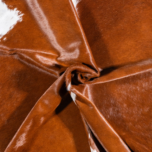 Brazilian Hereford Cowhide Rug Size 7'8" L x 7'4" W 4992