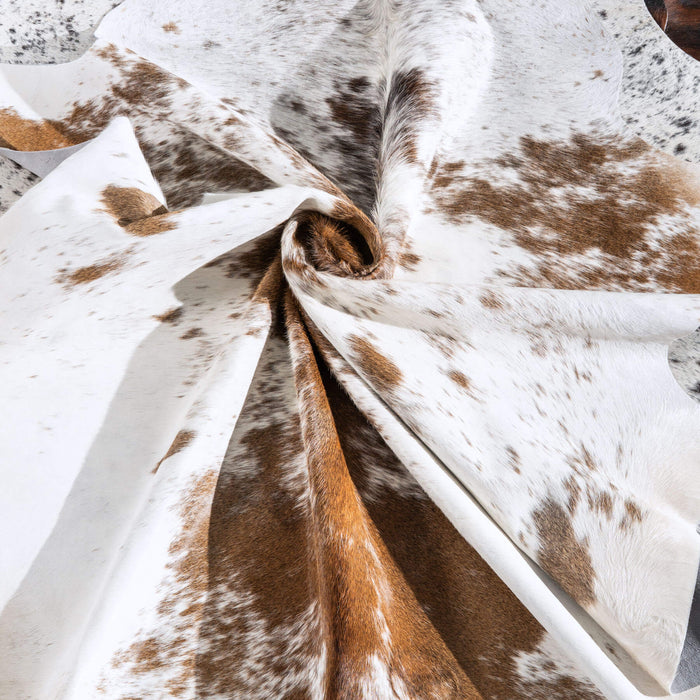 Brown Salt and Pepper Cowhide Rug Size 6'6" L x 6'6" W 6494