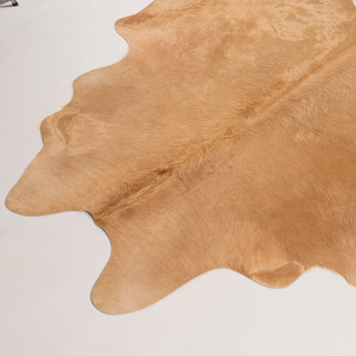 Brazilian Beige Cowhide Rug Size 6.5" L x 6'1" W 7433