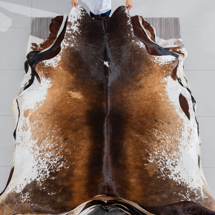 Brazilian Chocolate and White Cowhide Rug Size 7'4" L x 7'4" W 3726