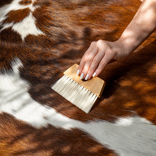 Easy to clean chocolate and white