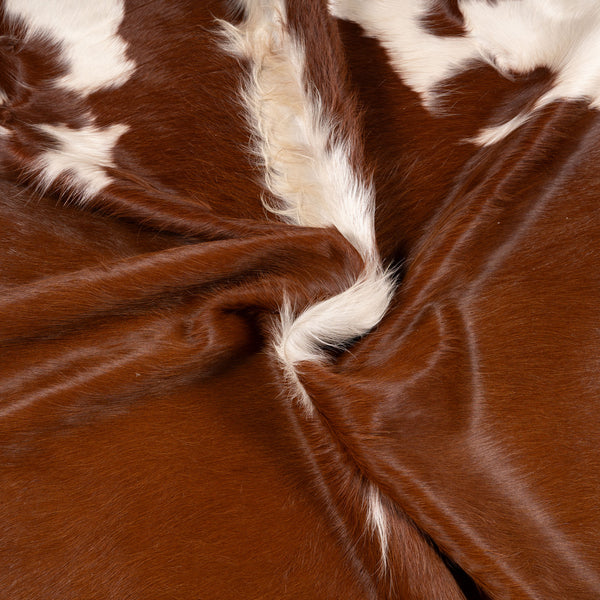 Brazilian Hereford Cowhide Rug Size 5'11" L x 5'10" W 7131