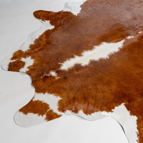 Brazilian Hereford Cowhide Rug Size 8' L x 6'11" W 7520