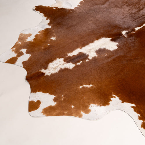 Brazilian Hereford Cowhide Rug Size 7'5" L x 7'2" W 7535