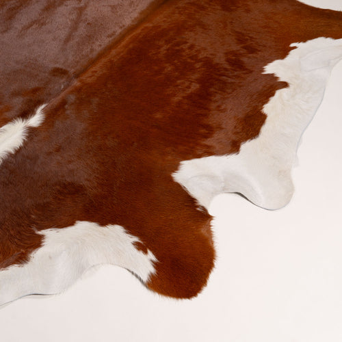 Brazilian Hereford Cowhide Rug Size 7'6" L x 7'6" W 7539