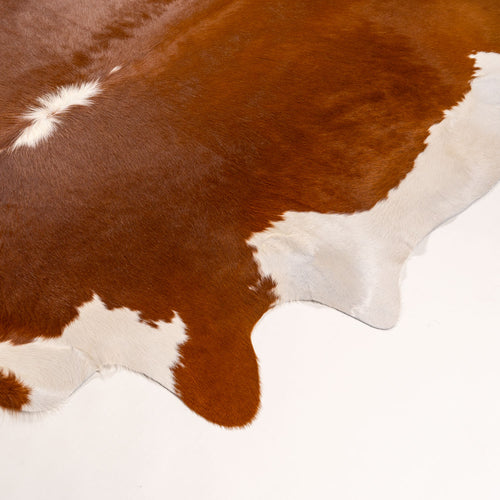 Brazilian Hereford Cowhide Rug Size 7'9" L x 7' W 7542