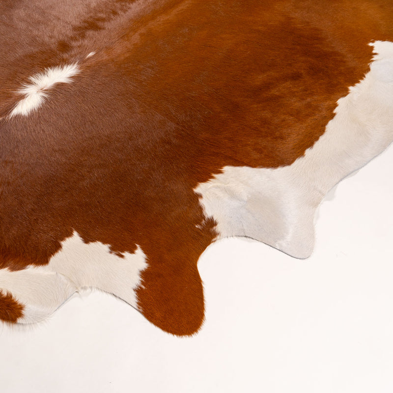 Brazilian Hereford Cowhide Rug Size 7'9" L x 7' W 7542