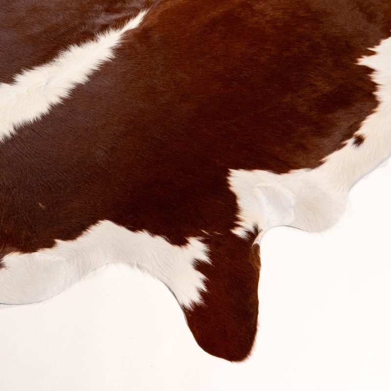 Brazilian Hereford Cowhide Rug Size 7'8" L x 7'3" W 7544