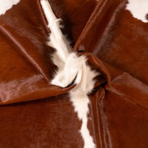 Brazilian Hereford Cowhide Rug Size 7'10" L x 7'4" W 7551