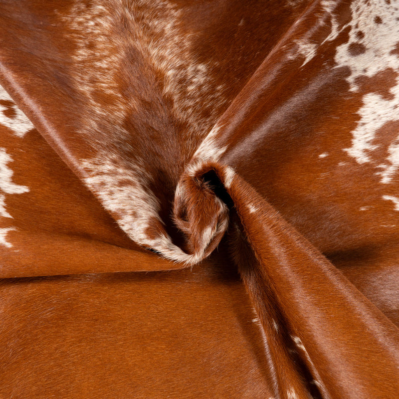 Brazilian Hereford Cowhide Rug Size 7' L x 7' W 7561