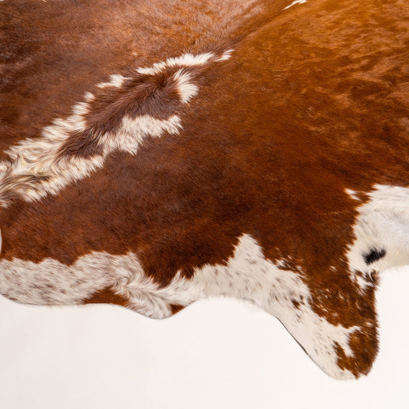 Brazilian Hereford Cowhide Rug Size 6'10" L x 6'10" W 7573